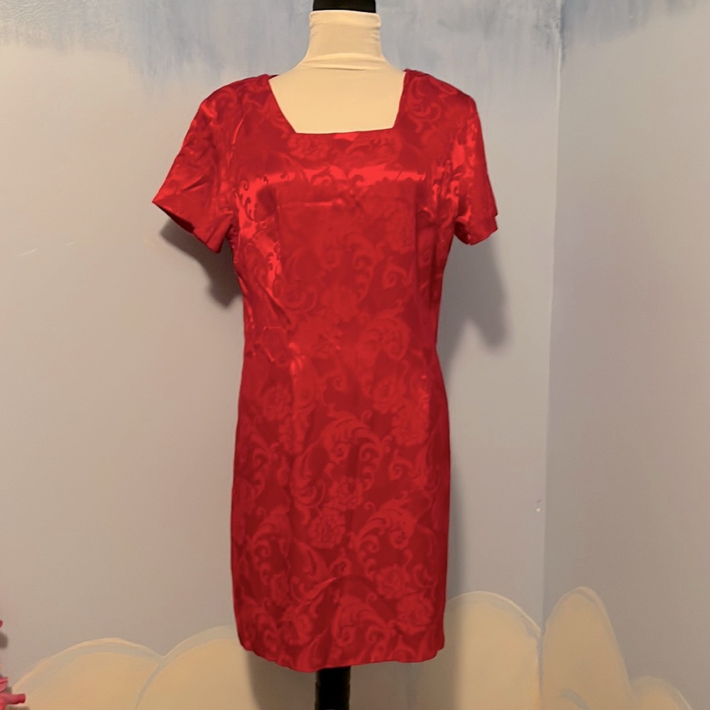 Square-Neck Red Jacquard Midi Dress
